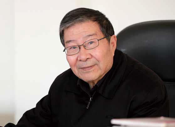 踏遍千山万水 我心锚定石油